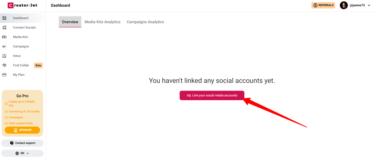 8-b601c9ed-70a9-447c-bb34-eb7eaaf97f34 Selecting link social media accounts on CreatorsJet.